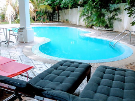 Rumah Putih B&B Sepang - KLIA 1&2, Kampung Baharu Nilai, Malaysia