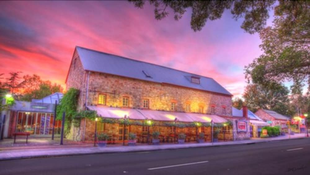 Hotel · Hahndorf Old Mill Motel, Adelaide Hills