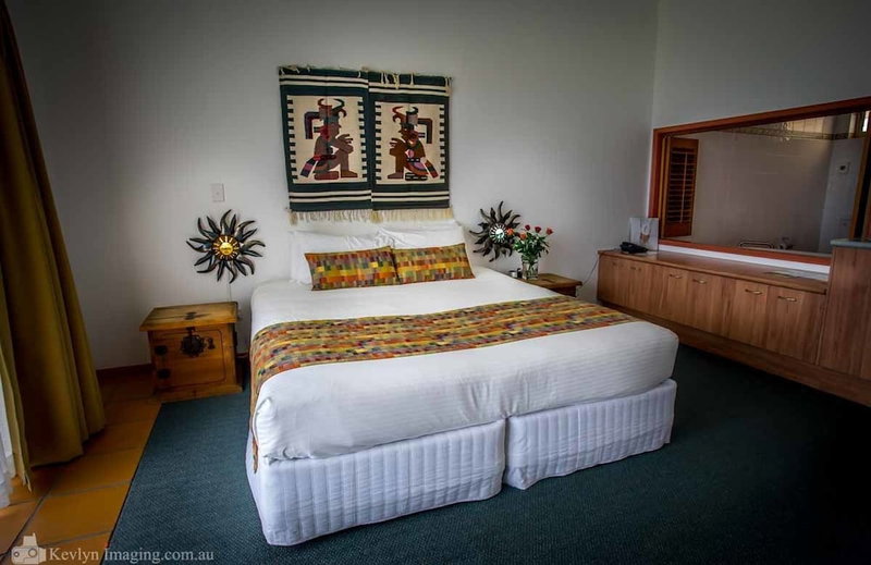 Eagle Heights Mountain Hotel, Upper Coomera, Australia