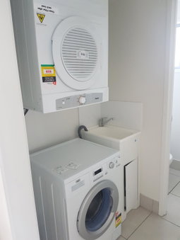 Direct Collective - Breeze on Brightwater, Maroochydore, Australia