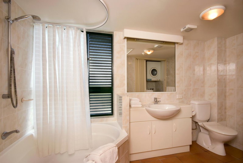 Tropic Towers Apartments, Cairns, Australia