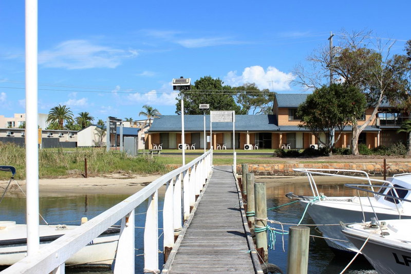 Lakeside Motel Waterfront, Lakes Entrance, Australia