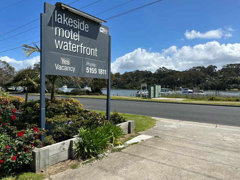 Lakeside Motel Waterfront, Lakes Entrance, Australia