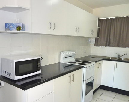 Jadran Motel & El Jays Holiday Lodge, Labrador, Australia