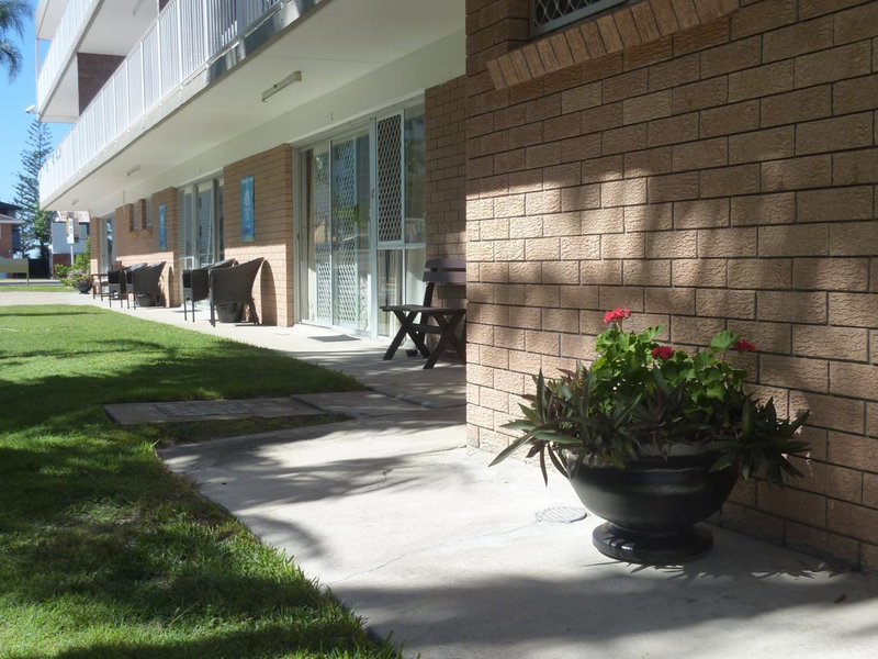 Jadran Motel & El Jays Holiday Lodge, Labrador, Australia
