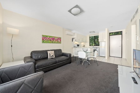 Manuka Park Apartments, Canberra, Australia