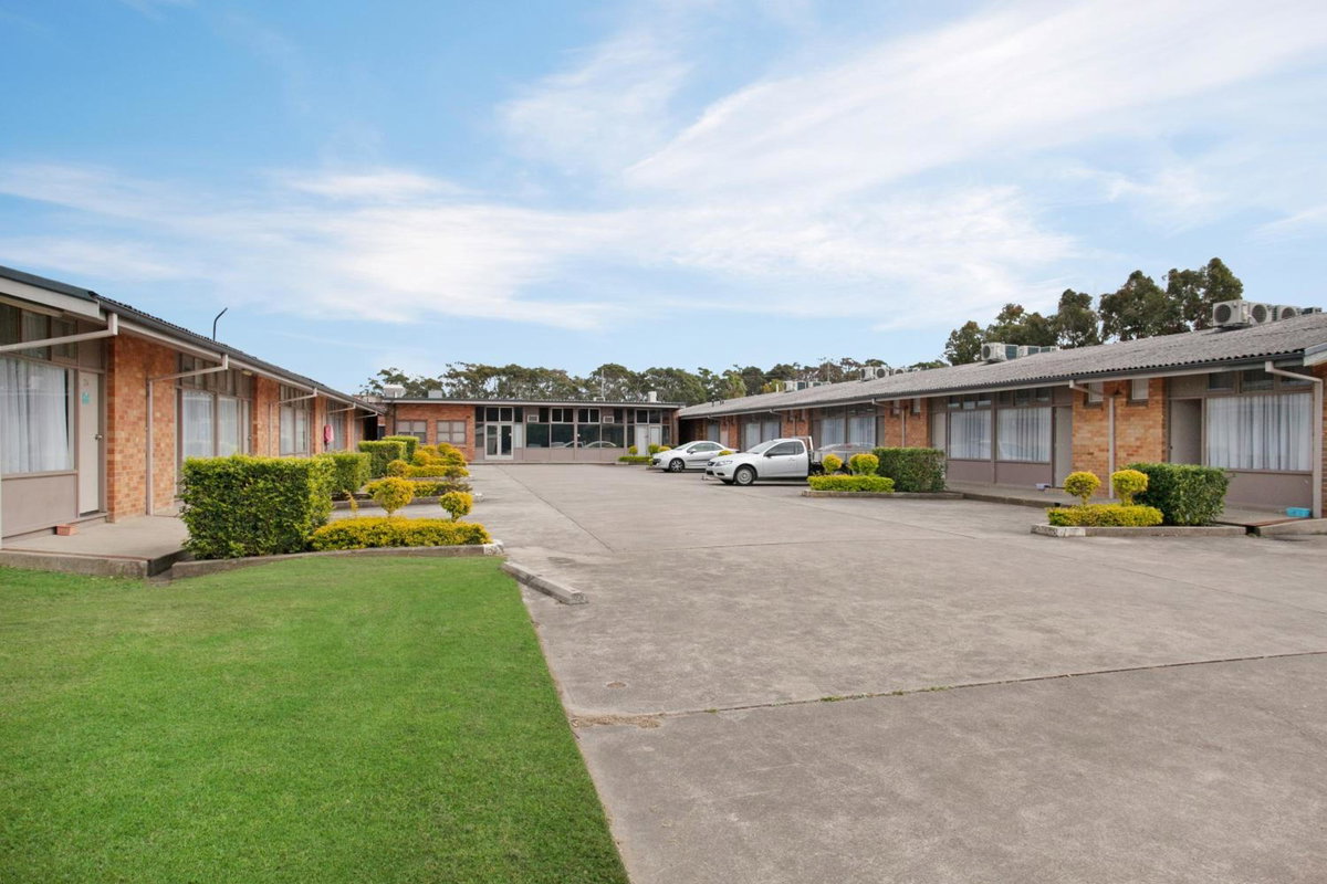Gateshead Tavern & Motel, Australia