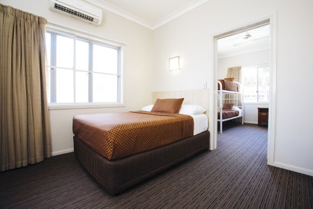 City Oasis Inn Townsville, SureStay Collection by BW, Townsville, Australia