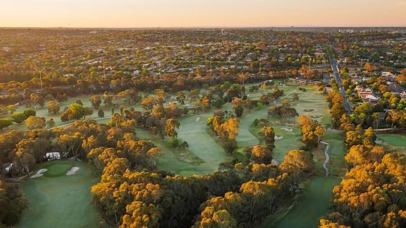 Beaumont Kew, Kew, Australia