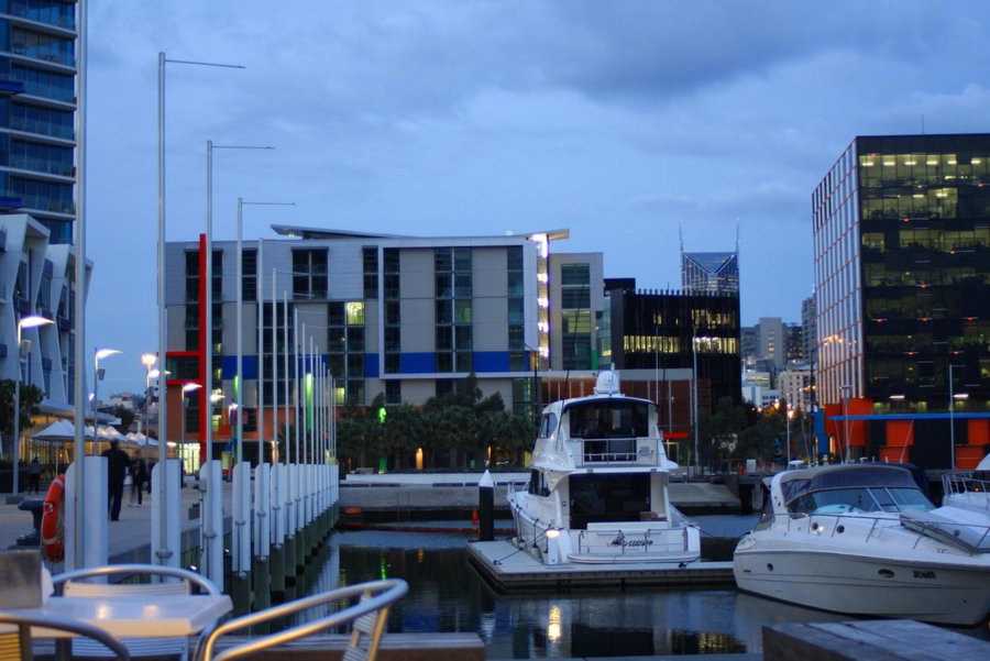 Docklands Private Collection - City Harbour Apartments, Docklands, Australia
