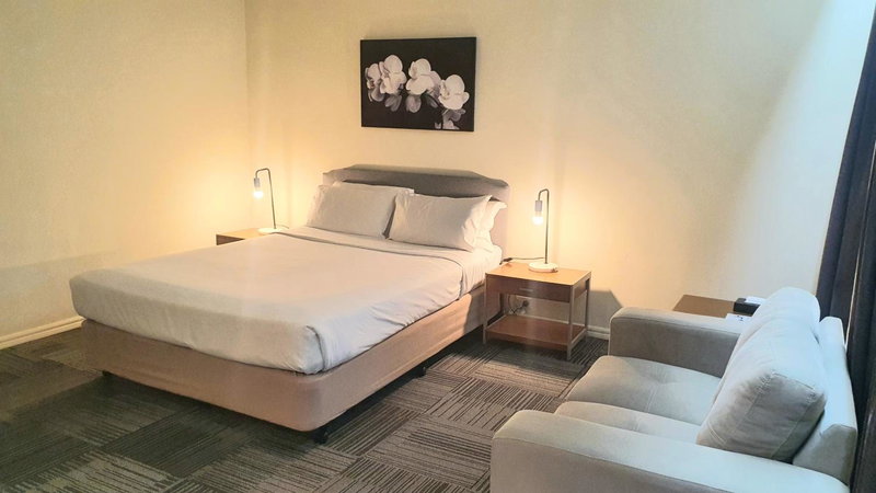 Hotel Cavalier, Wantirna South, Australia