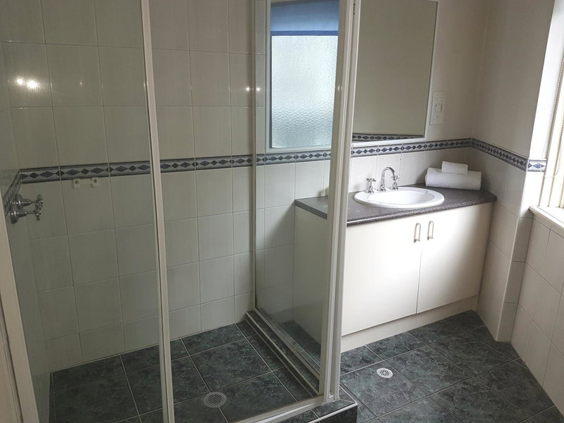 Hotel Cavalier, Wantirna South, Australia