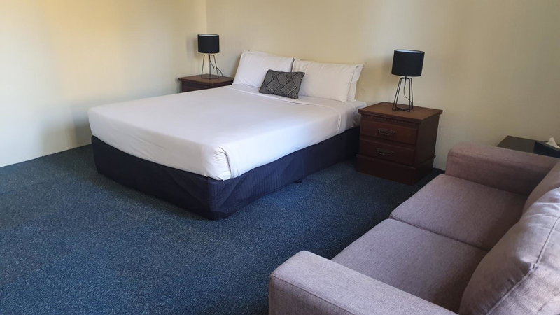 Hotel Cavalier, Wantirna South, Australia