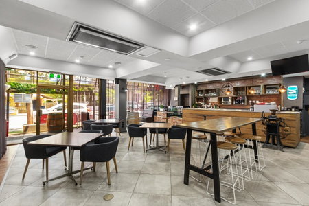 Mantra Meridien Adelaide, Adelaide city centre, Australia