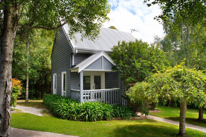 Lake Orchard Villas, Daylesford, Australia