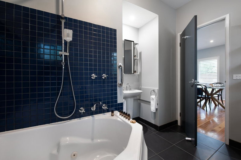 Lake Orchard Villas, Daylesford, Australia