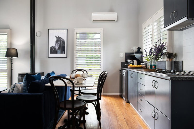 Lake Orchard Villas, Daylesford, Australia