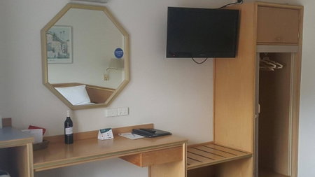 Moe Parklands Motel, Traralgon, Australia