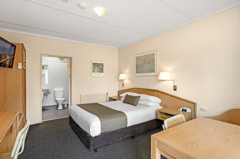 Moe Parklands Motel, Traralgon, Australia