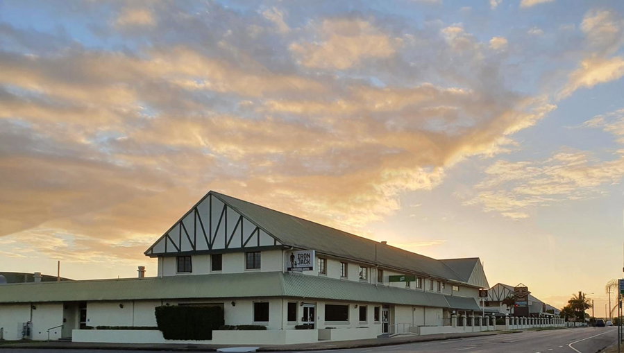 Carriers Arms Hotel Motel, Maryborough, Australia