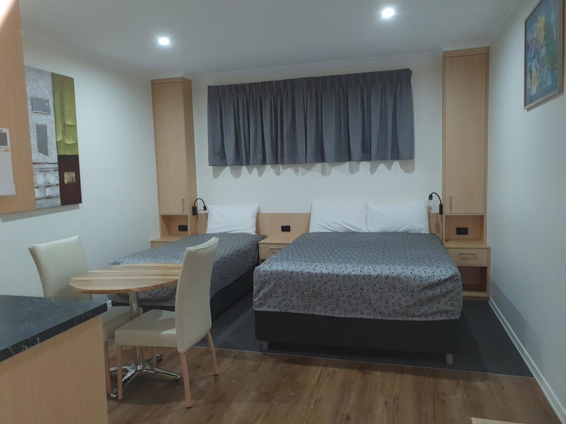 Carriers Arms Hotel Motel, Maryborough, Australia