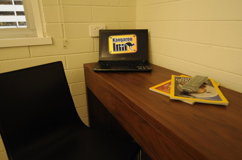 Kangaroo Inn, Perth, Australia
