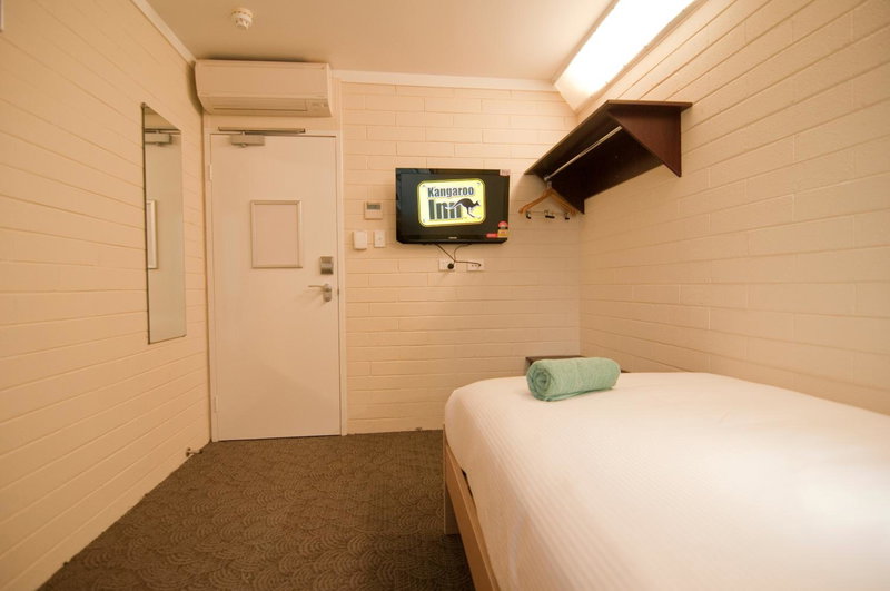Kangaroo Inn, Perth, Australia