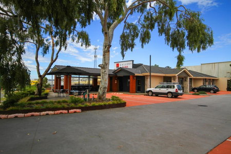 Gallery Hotel, Willetton, Australia
