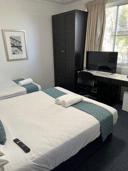 Hotel St Leonards, Chatswood, Australia