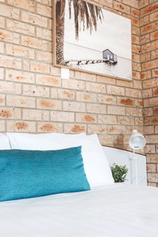 Kennedy Drive Boutique Motel - Close To City Centre & Airport, Banora Point, Австралия
