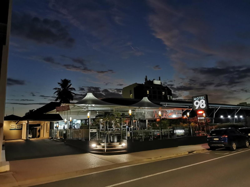 Motel 98, Rockhampton, Australia