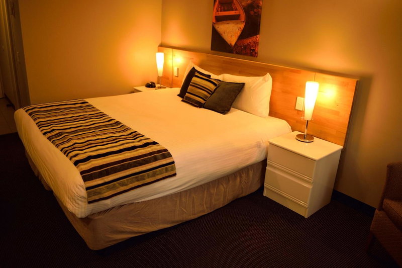 Motel 98, Rockhampton, Australia