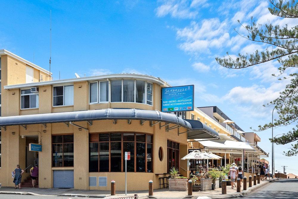 Seabreeze Beach Hotel, Australia