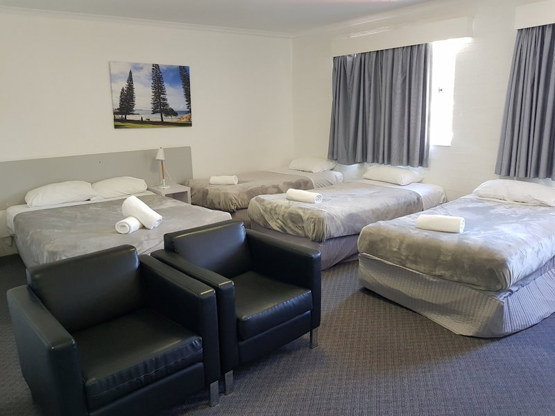 Seabreeze Beach Hotel, South West Rocks, Australia