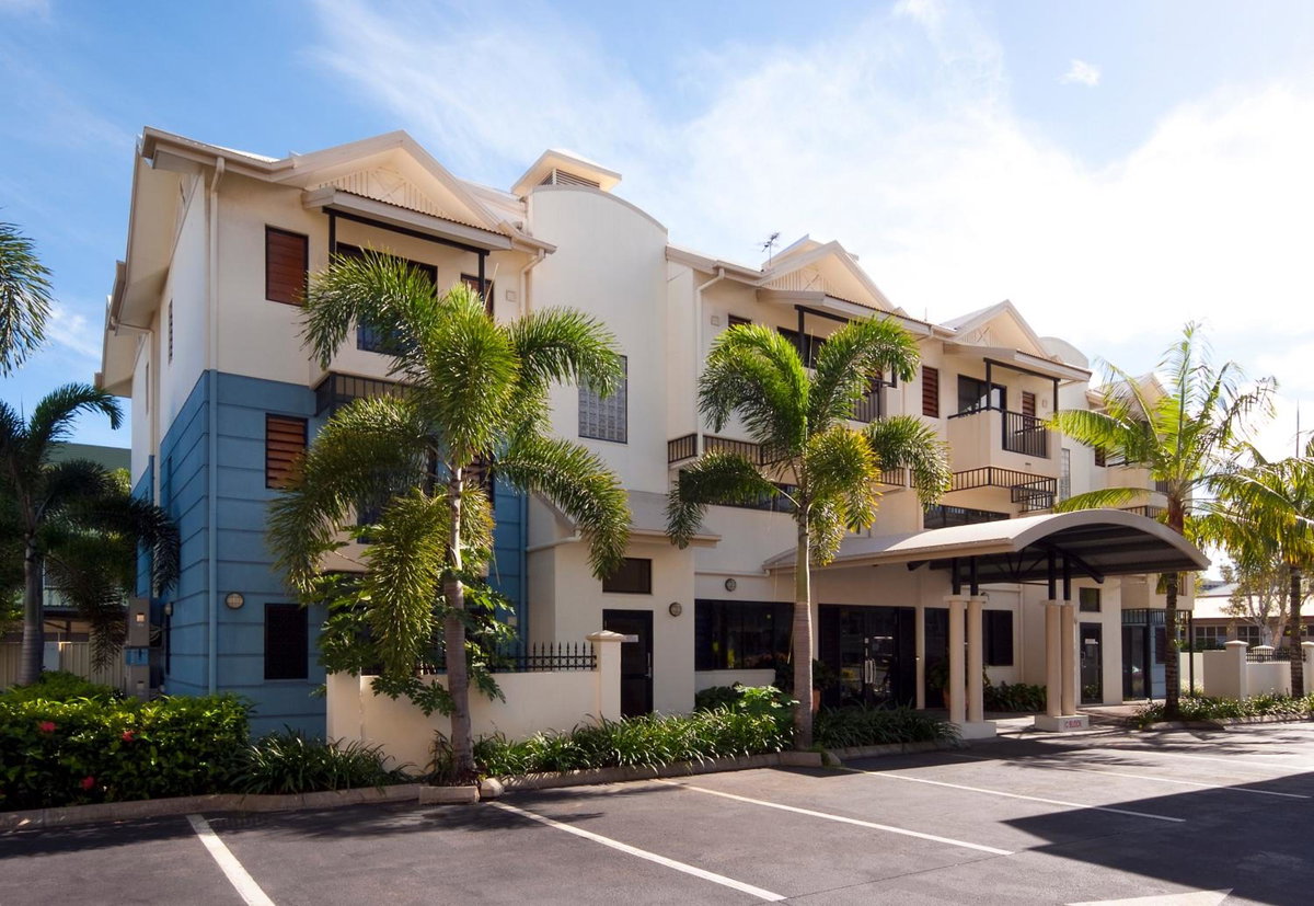 Cairns Queens Court, Australia