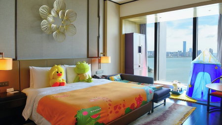 HUALUXE Xiamen Haicang Harbour View by IHG, Xiamen, 中国