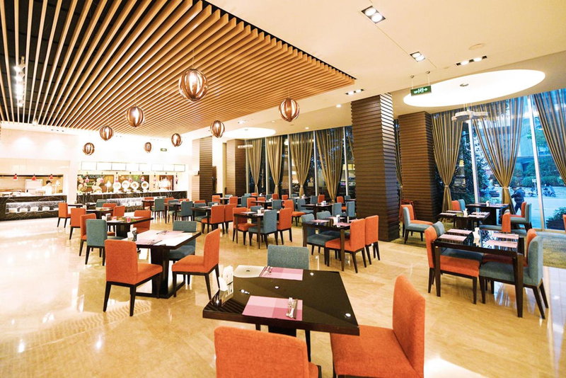 Crowne Plaza Shanghai Xiayang Lake by IHG, Zhujiajiao, China
