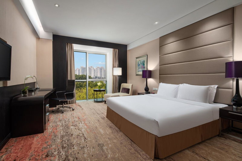 Crowne Plaza Shanghai Xiayang Lake by IHG, Zhujiajiao, China