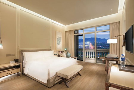 Hilton Dalian Golden Pebble Beach Resort, Jinzhou, China