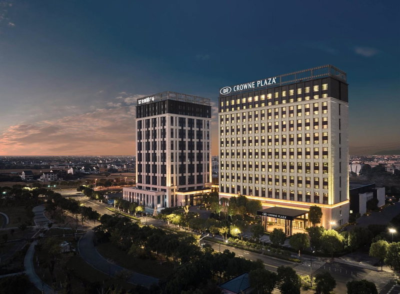 Crowne Plaza Shanghai Jinshan by IHG, Songjiang, China