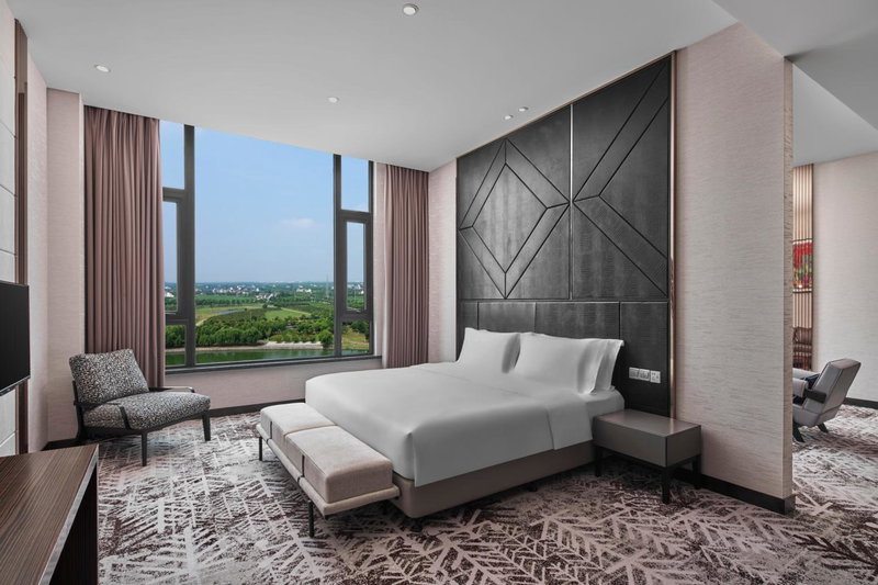 Crowne Plaza Shanghai Jinshan by IHG, Songjiang, China