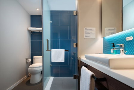 Holiday Inn Express Sanya Bay by IHG, Sanya, China