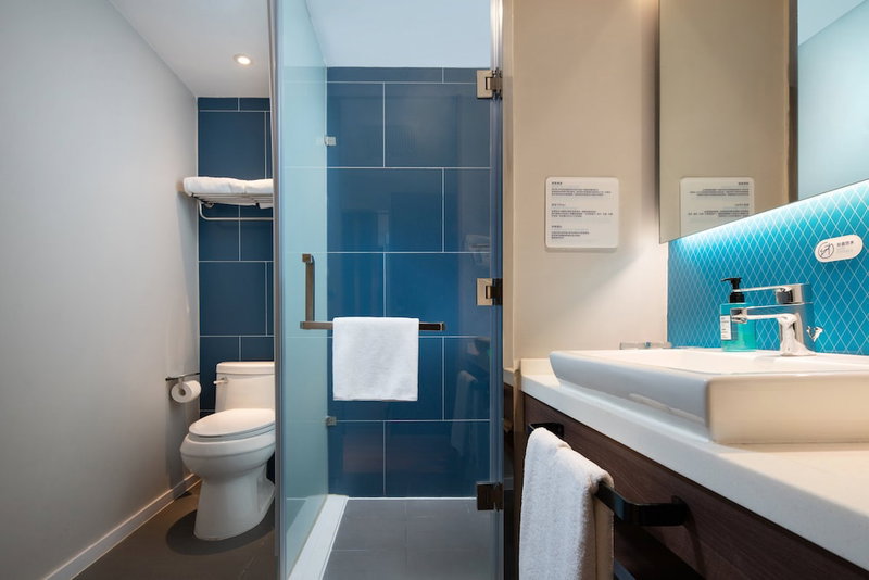 Holiday Inn Express Sanya Bay by IHG, Sanya, China