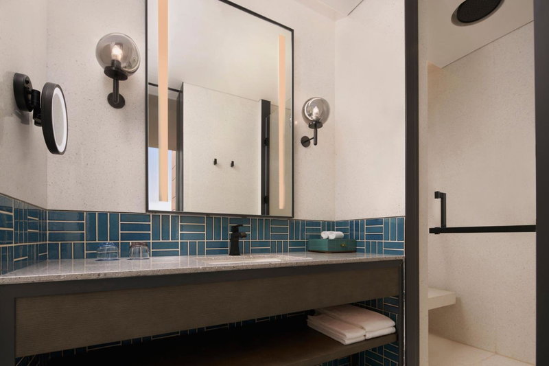 Four Points by Sheraton Tianjin National Convention and Exhibition Center, Xianshuigu, Chine