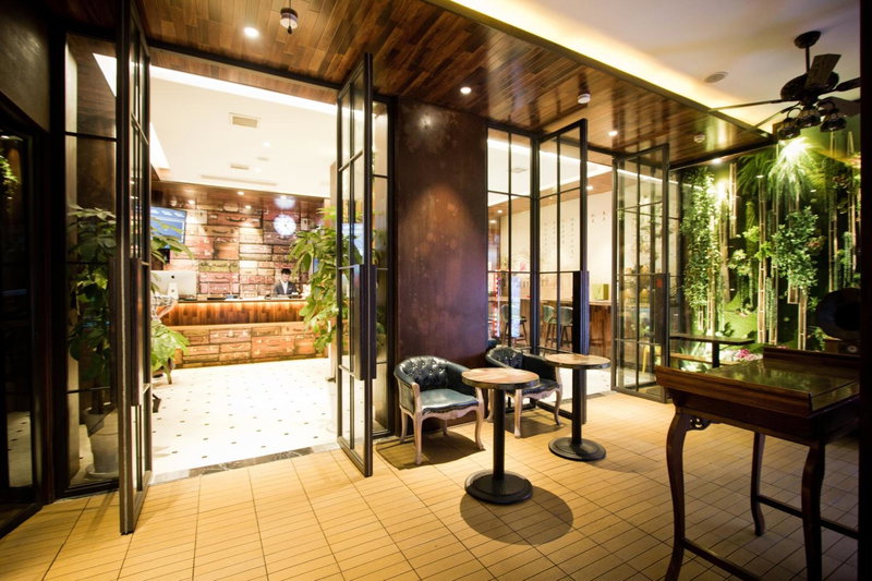 Qingdao MG Hotel l Walking distance to the beach & railway station & St Michaels Cathedral, Qingdao, 中国