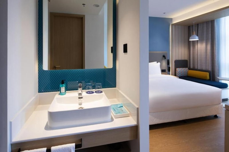 Holiday Inn Express Shenzhen North Station by IHG, Shenzhen, China
