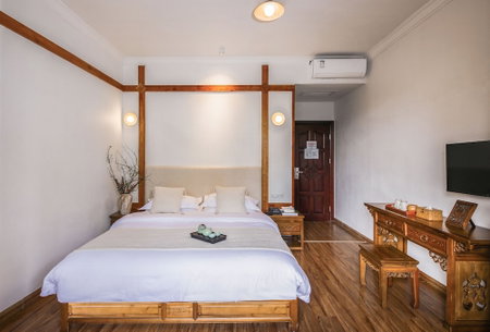 Yangshuo Riverview Hotel, Yangshuo, China