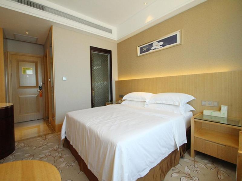 Vienna Hotel Waigaoqiao, Zhabei, China