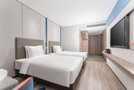 Holiday Inn Express Guangzhou Panyu Dashi by IHG, Shiqiao, Китай
