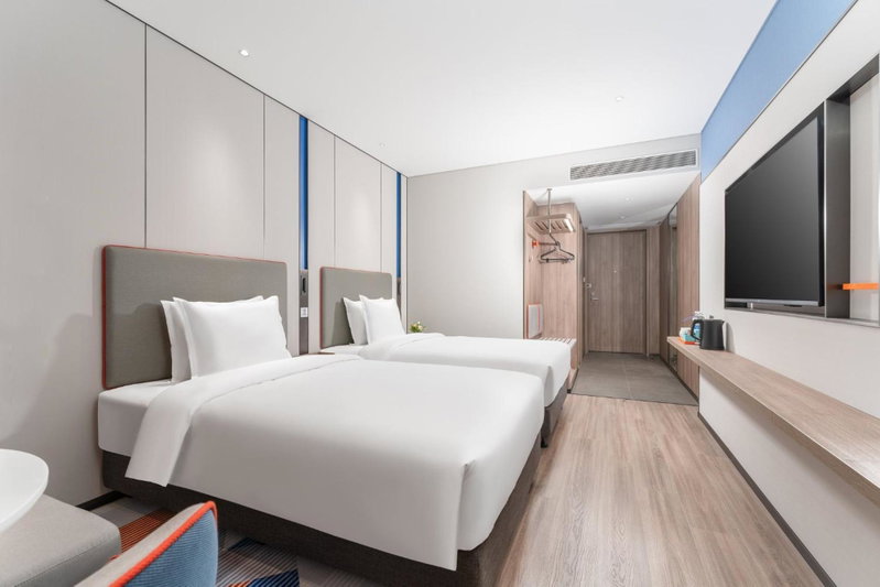 Holiday Inn Express Guangzhou Panyu Dashi by IHG, Shiqiao, Китай
